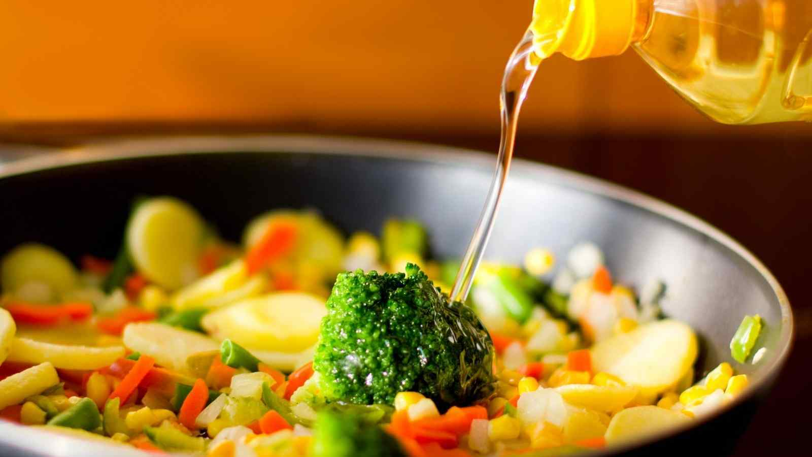 高血脂患者外食的低油烹饪要求与点餐技巧