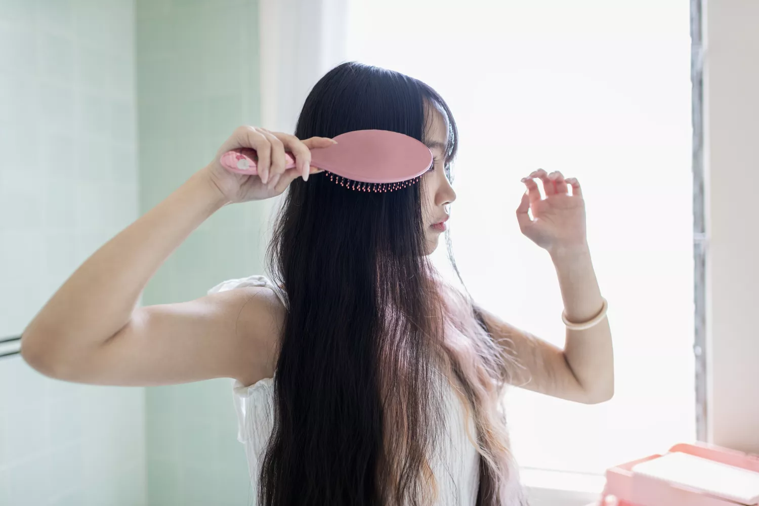 选择胶原蛋白还是生物素？这两种补充剂对皮肤和头发的真正影响