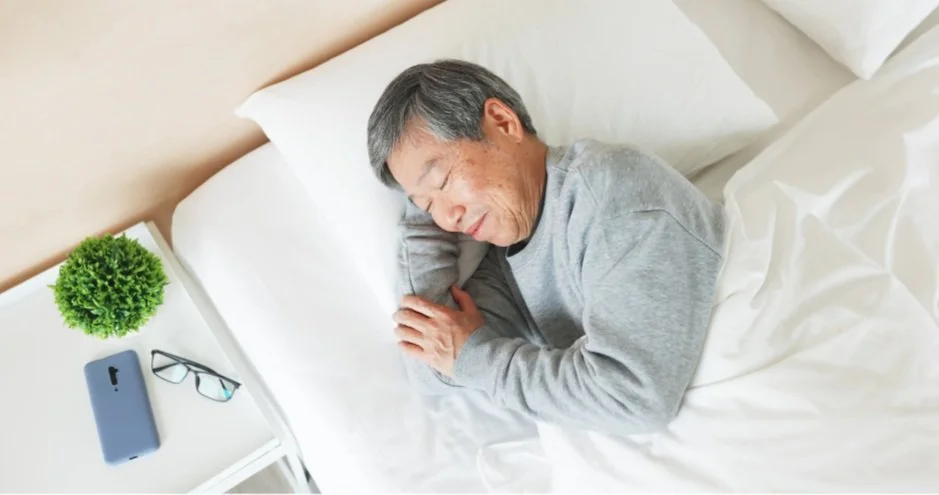 深度睡眠处方：光线、温度与睡前饮食管理