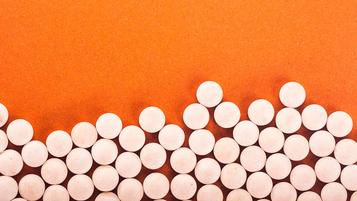 硒：与抗氧化酶谷胱甘肽过氧化物酶在眼内的活性