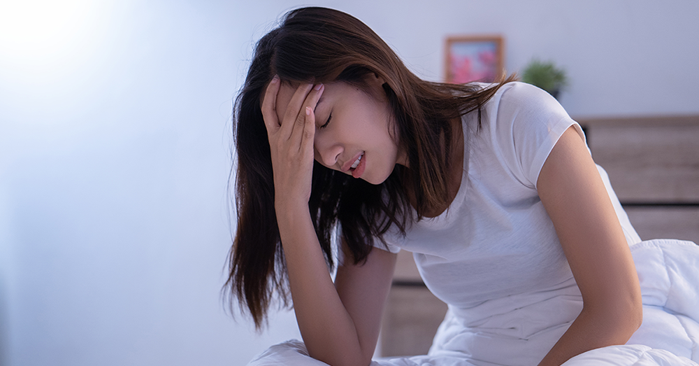 站起来两眼发黑、指甲惨白？女性贫血的隐形信号与高效补铁指南